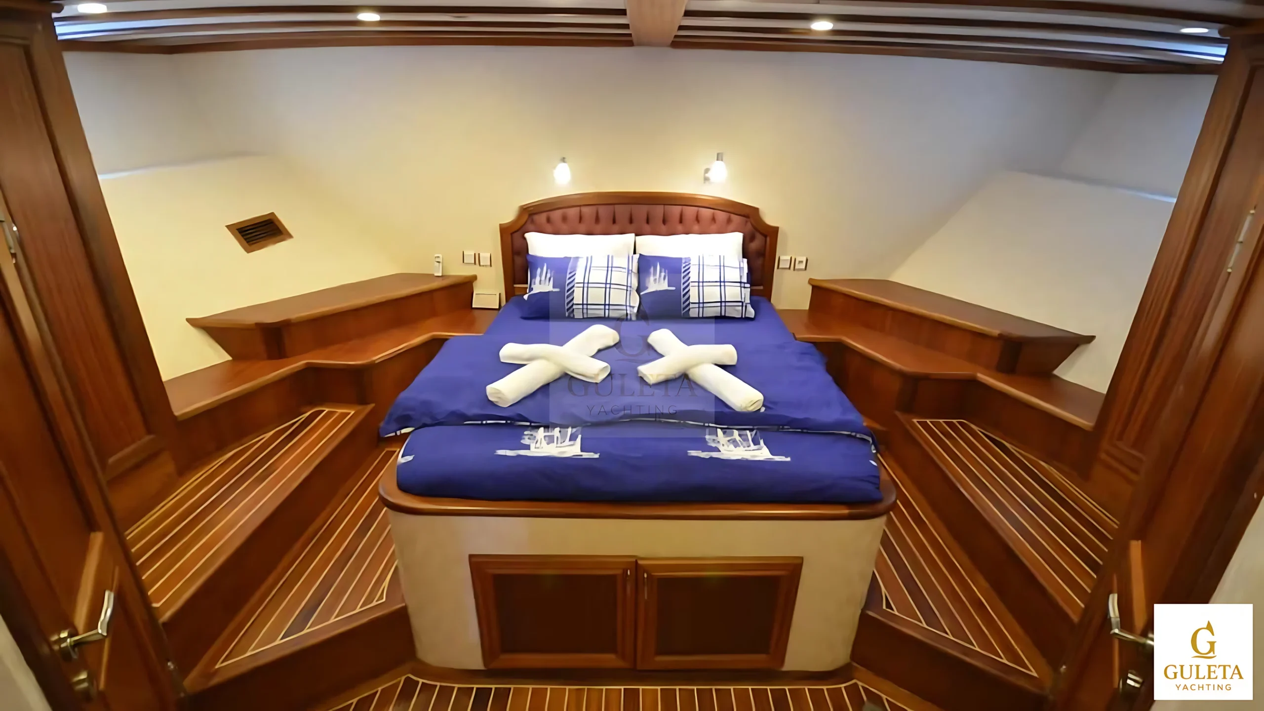 Master cabin of the C.Taner II Gulet with elegant furnishings.