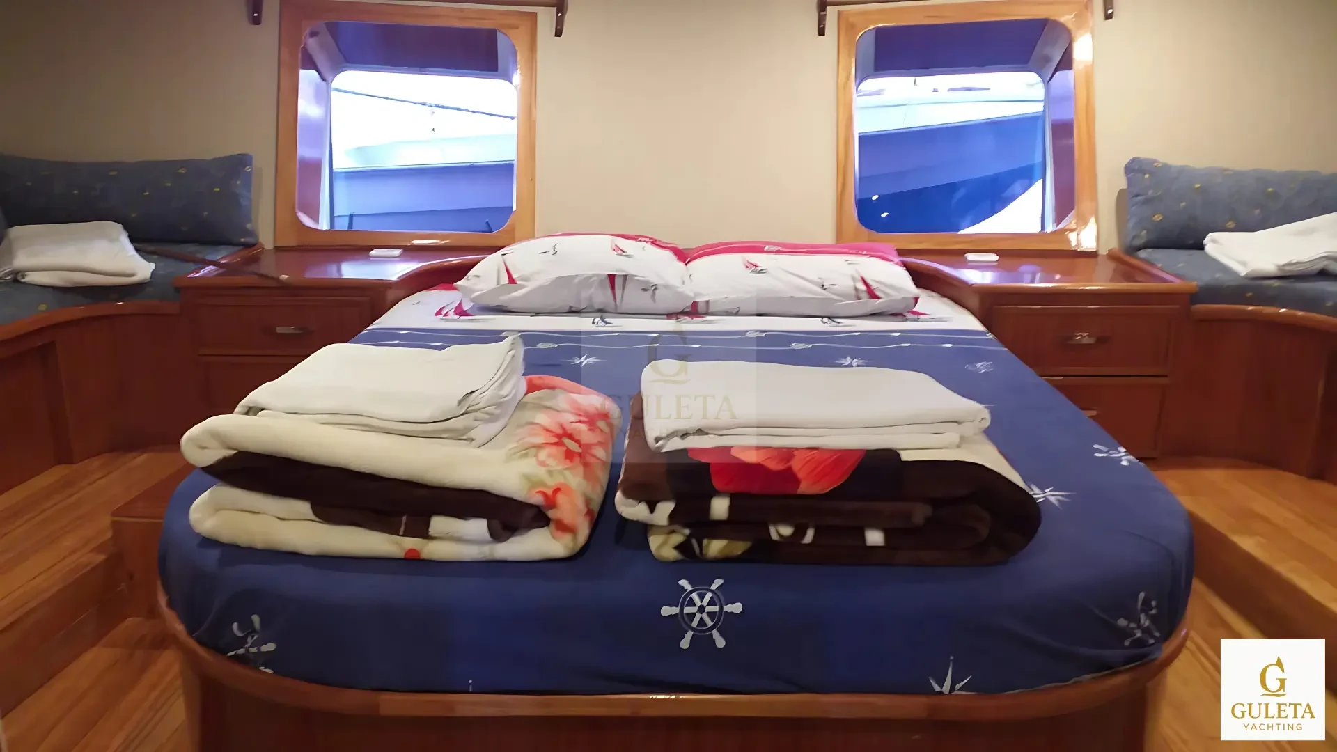 Master cabin of Prenses Begüm Gulet Yacht