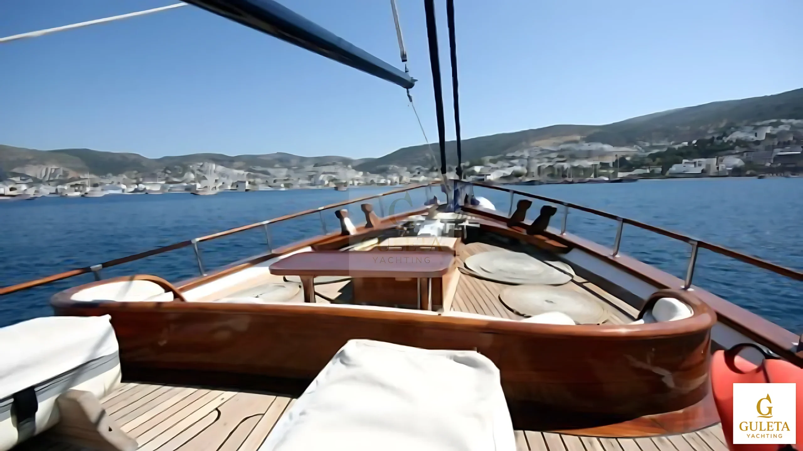 Front view of Kaptan Şevket Gulet yacht cruising along the Turkish coast.