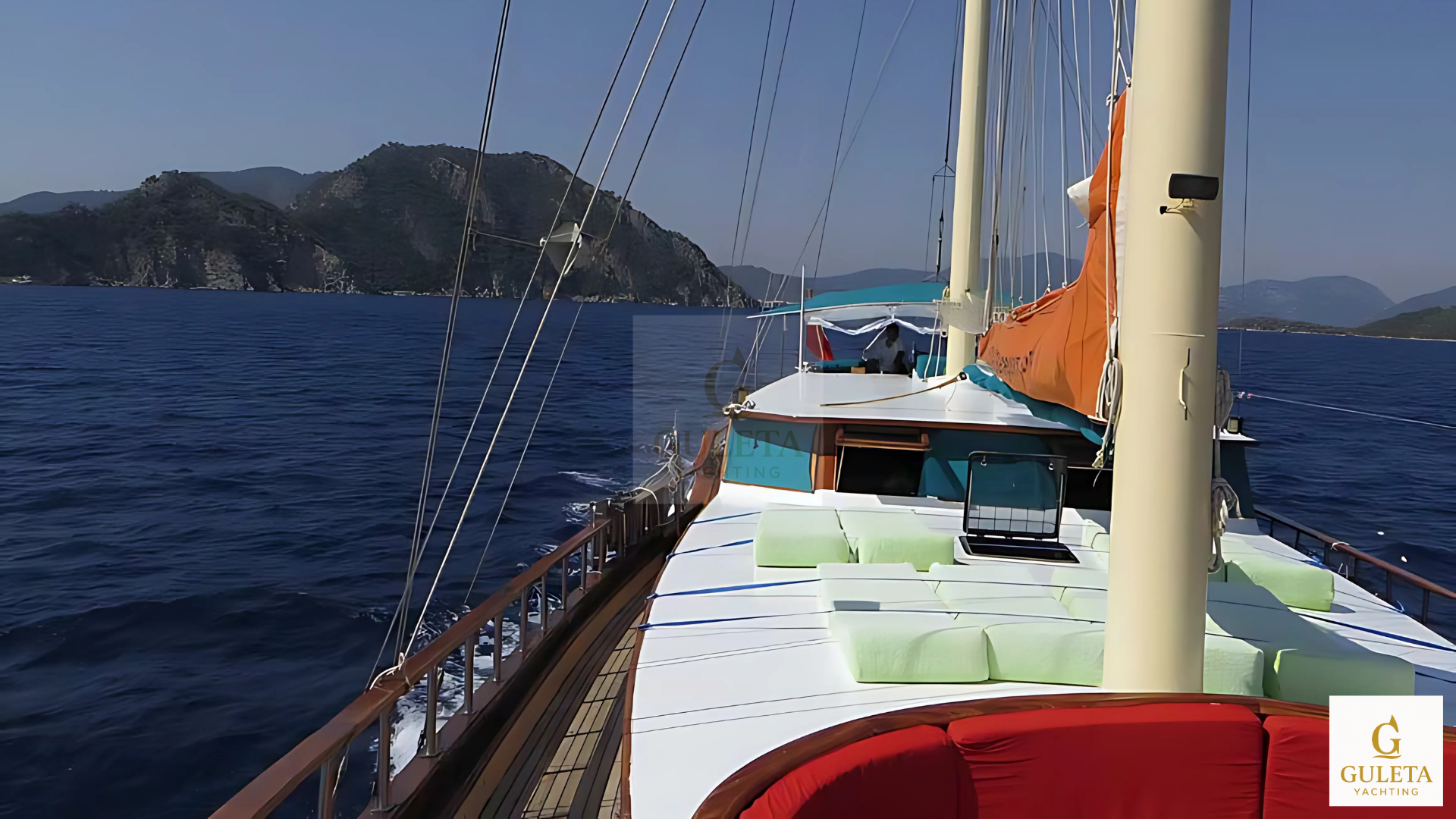 GoldRank emblem representing Guleta Yachting’s premium service quality